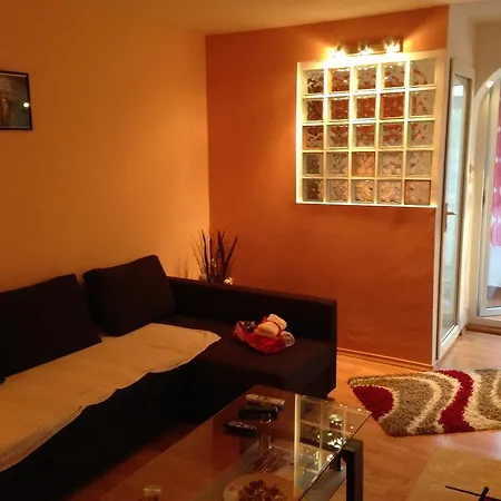 Cozy 1 Bedroom Flat Διαμέρισμα Βουκουρέστι